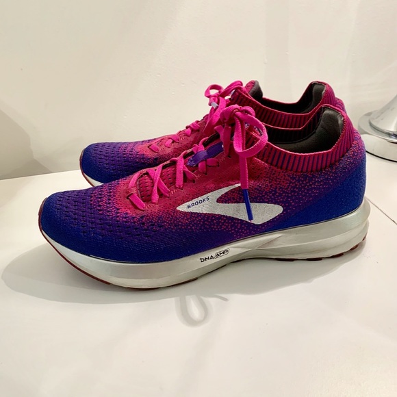 brooks levitate 2 purple